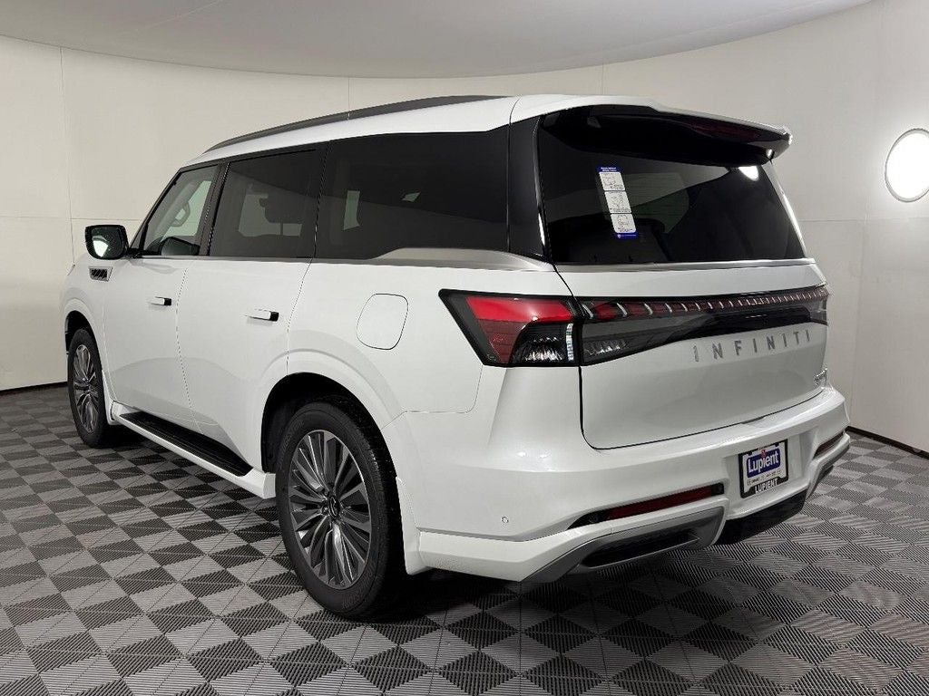 2026 INFINITI QX80 LUXE