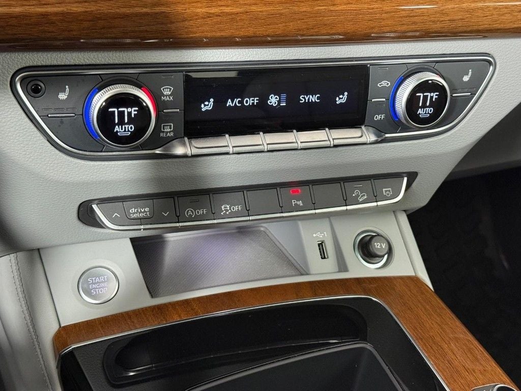 2023 Audi Q5 45 S line Premium quattro