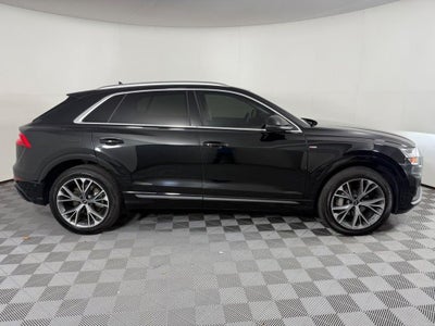 2023 Audi Q8 55 Premium Plus quattro