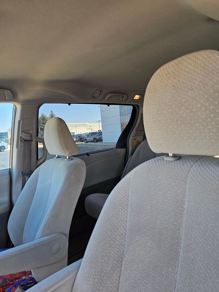 2014 Toyota Sienna LE