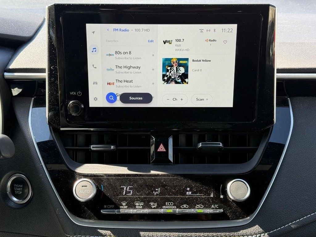 2024 Toyota Corolla Hatchback SE