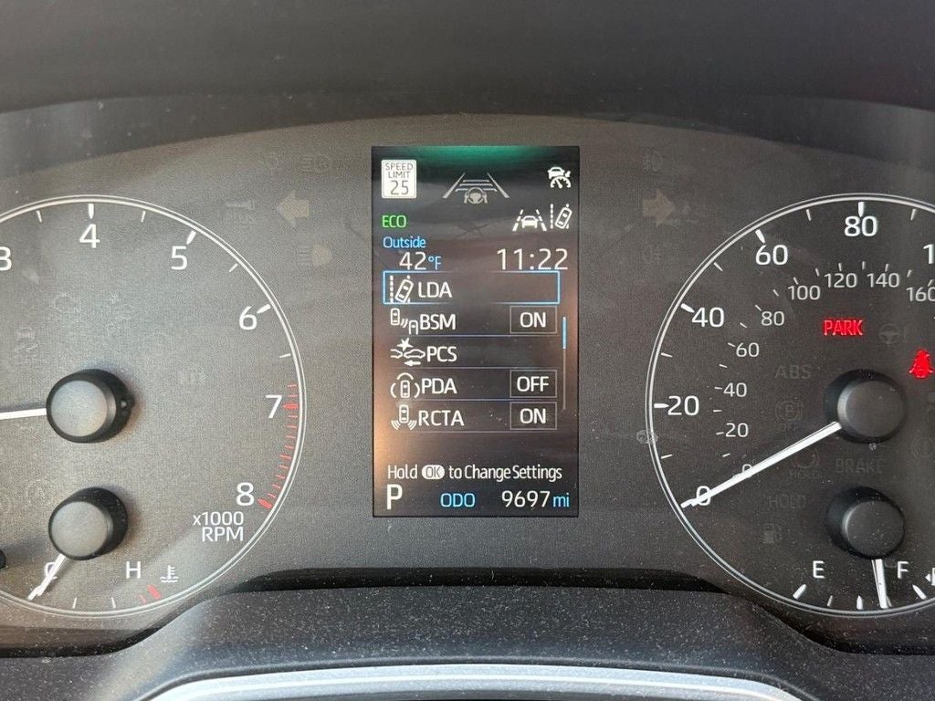 2024 Toyota Corolla Hatchback SE