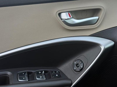 2017 Hyundai Santa Fe SE