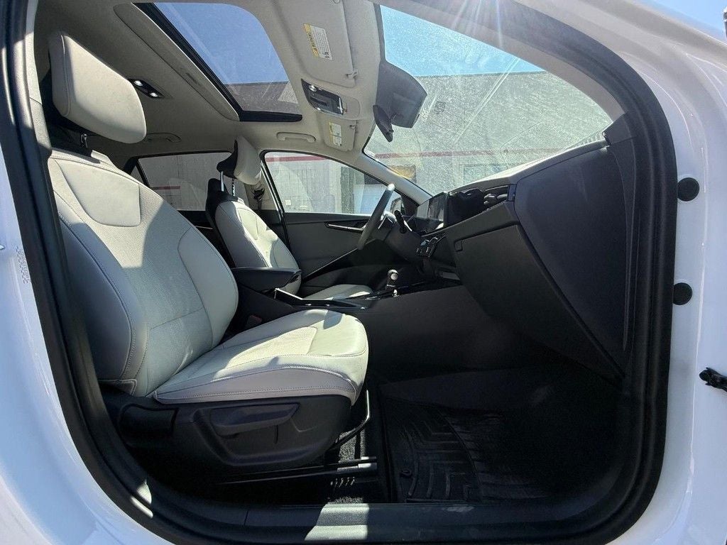 2023 Kia Niro EX Touring