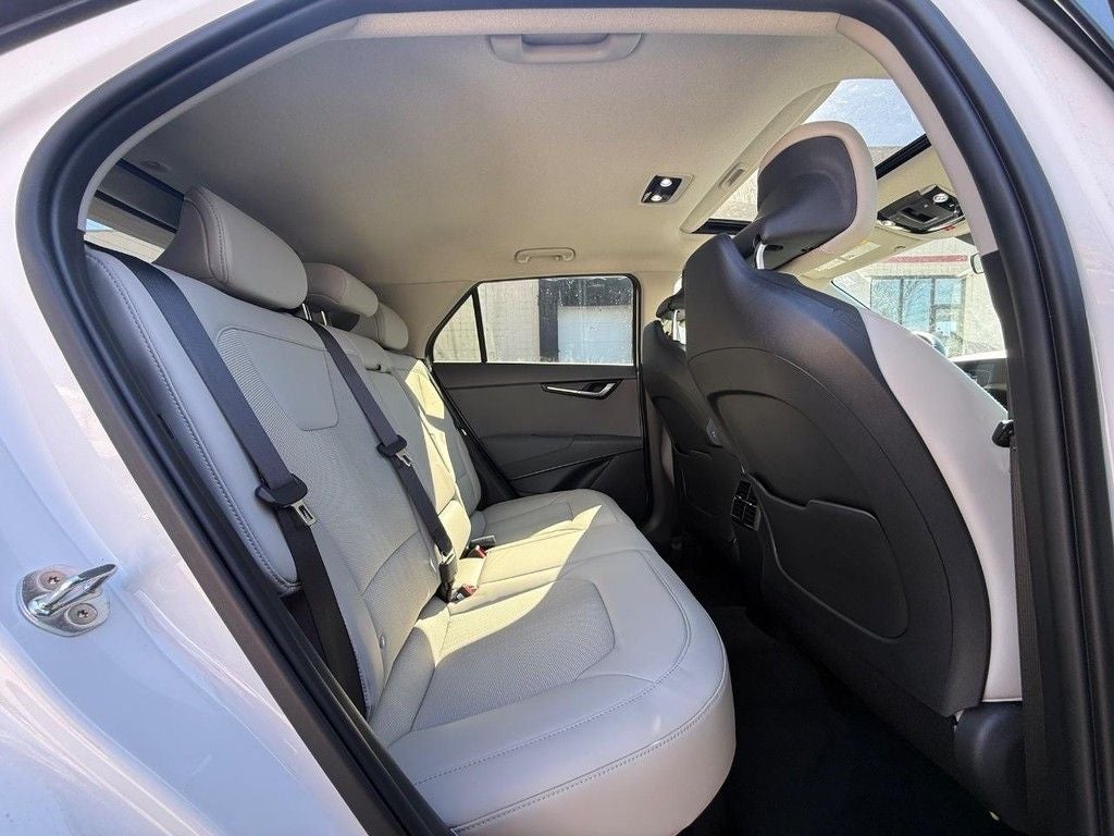 2023 Kia Niro EX Touring