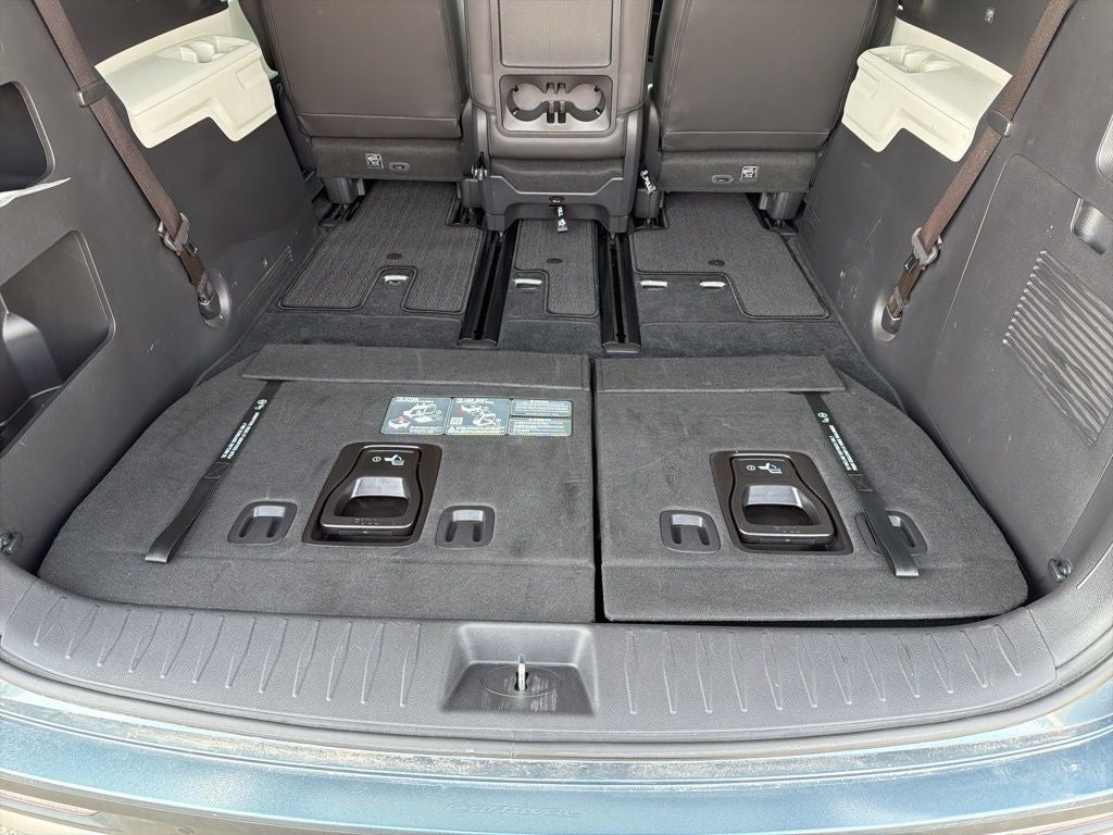 2024 Kia Carnival SX