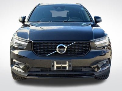 2020 Volvo XC40 R-Design