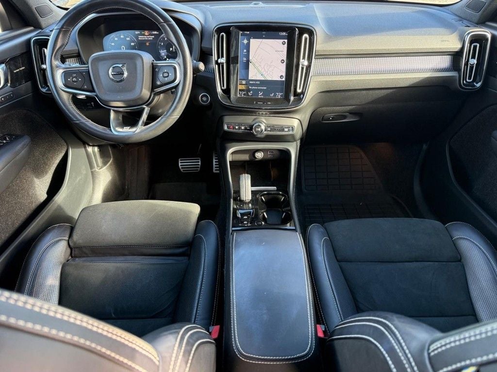 2020 Volvo XC40 R-Design