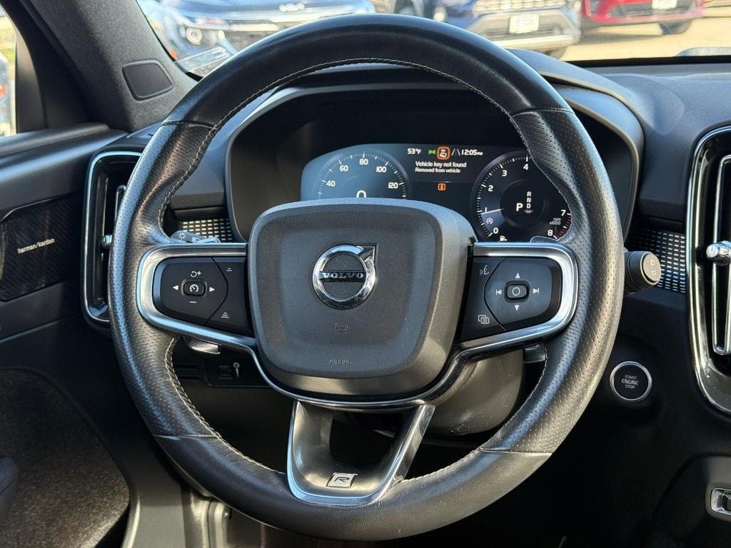 2020 Volvo XC40 R-Design