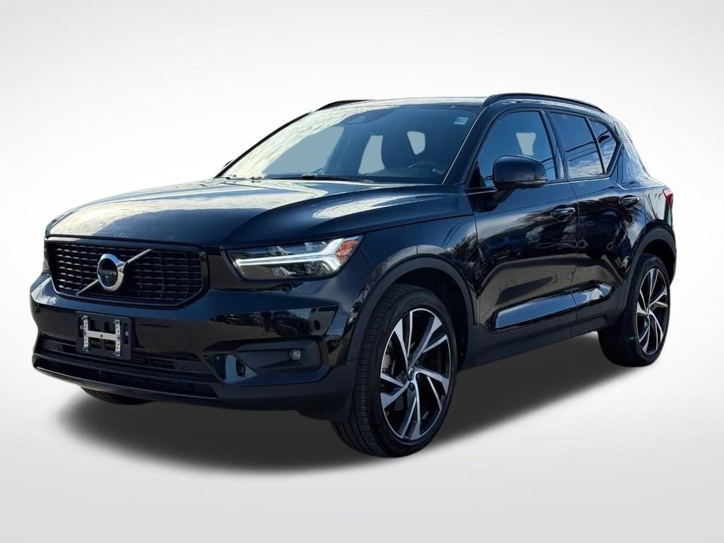 2020 Volvo XC40 R-Design