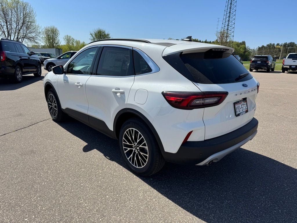 2025 Ford Escape Plug-In Hybrid Base
