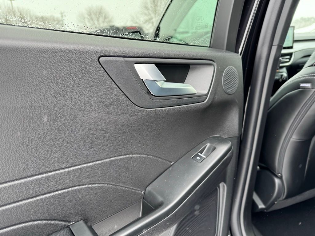 2026 Ford Escape Platinum