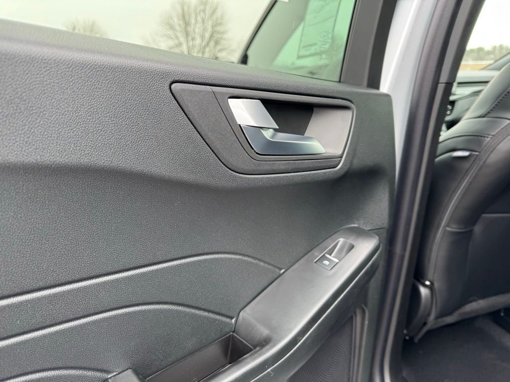 2026 Ford Escape ST-Line Select