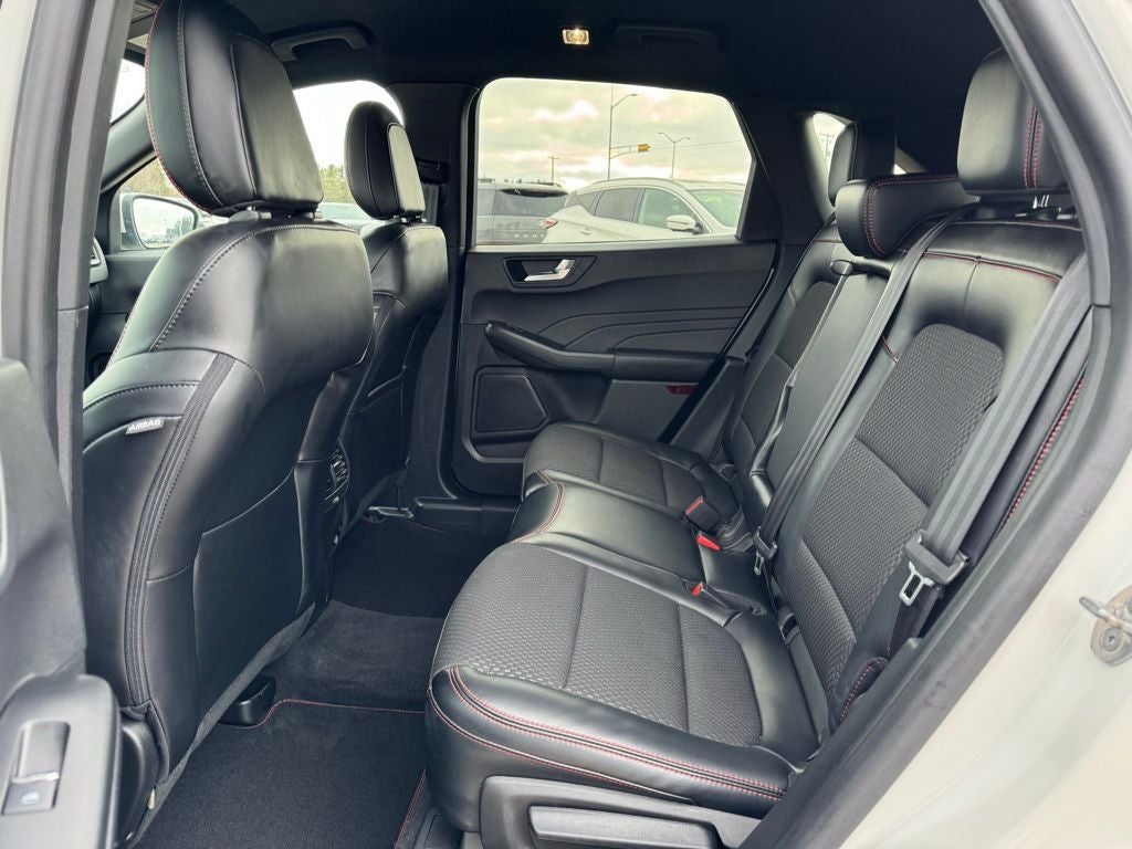 2023 Ford Escape Hybrid ST-Line Elite