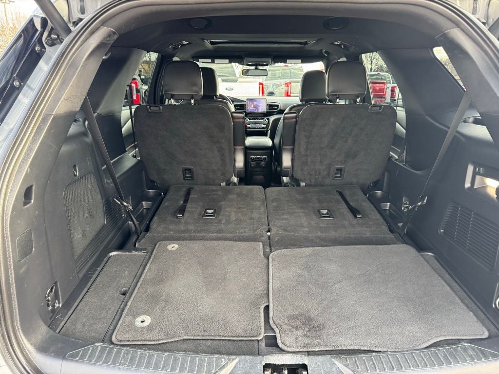 2023 Ford Explorer ST-Line