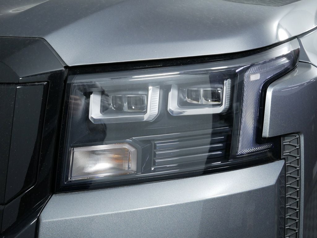 2026 Nissan Frontier SV Dark Armor