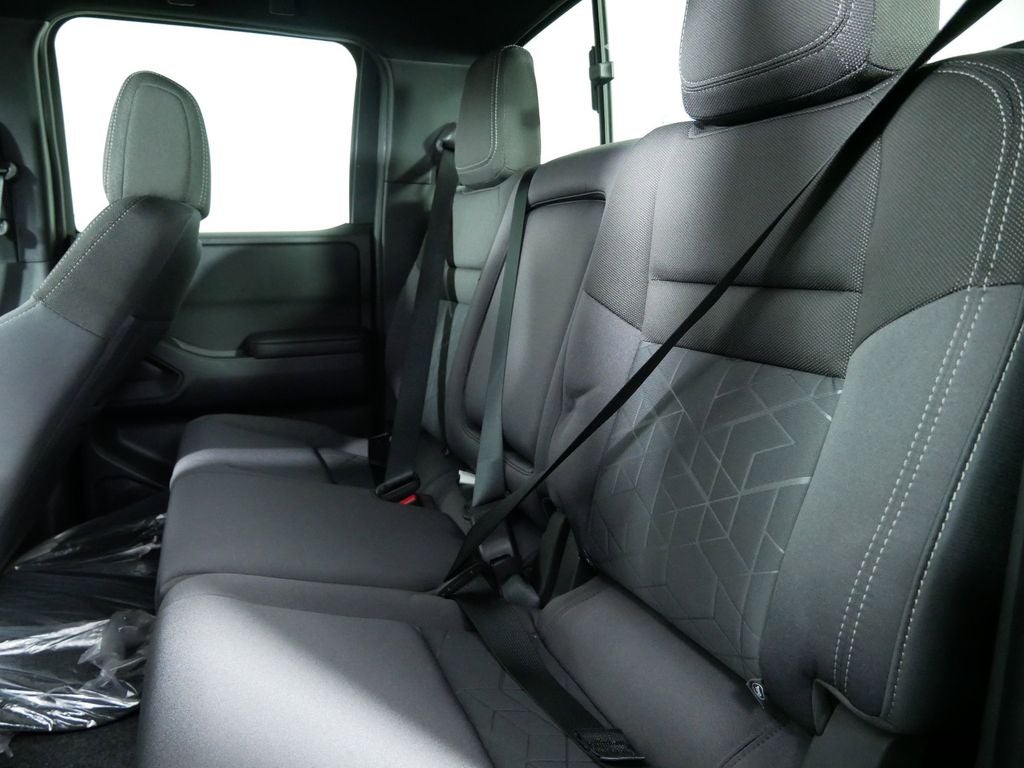 2026 Nissan Frontier SV Dark Armor