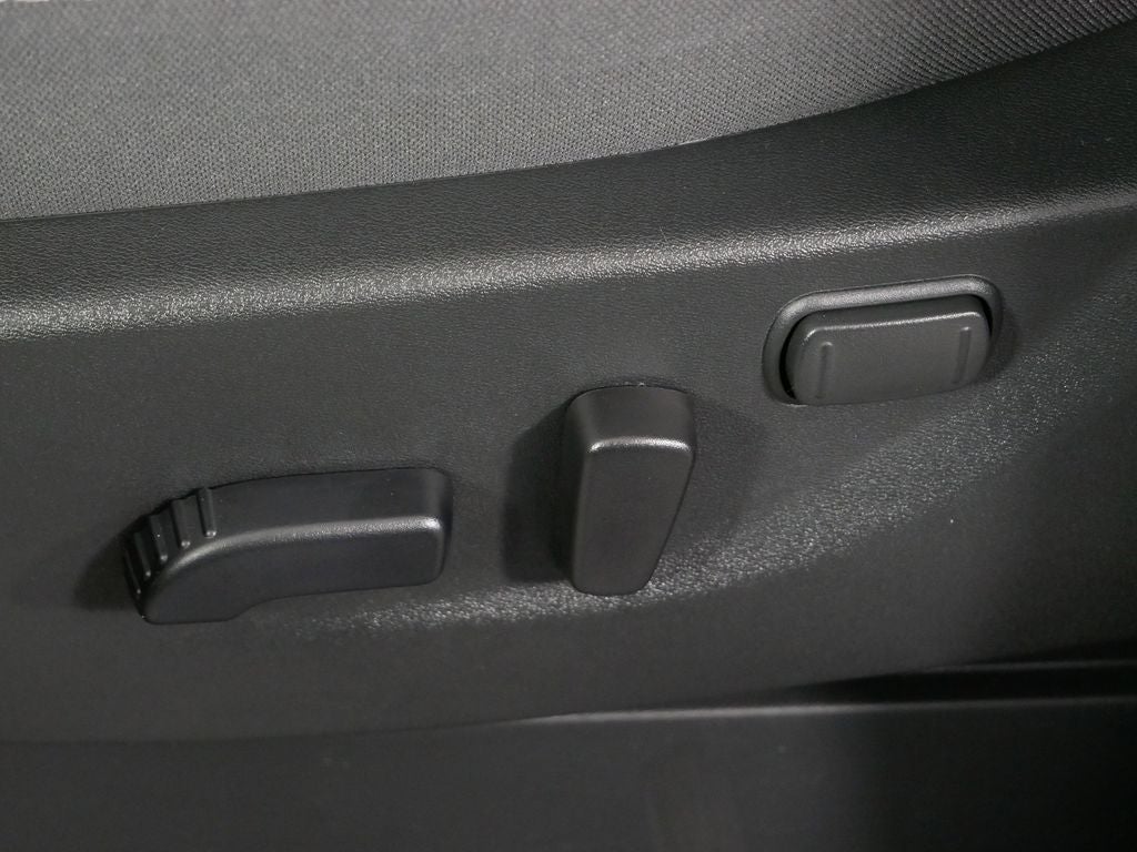 2026 Nissan Frontier SV Dark Armor