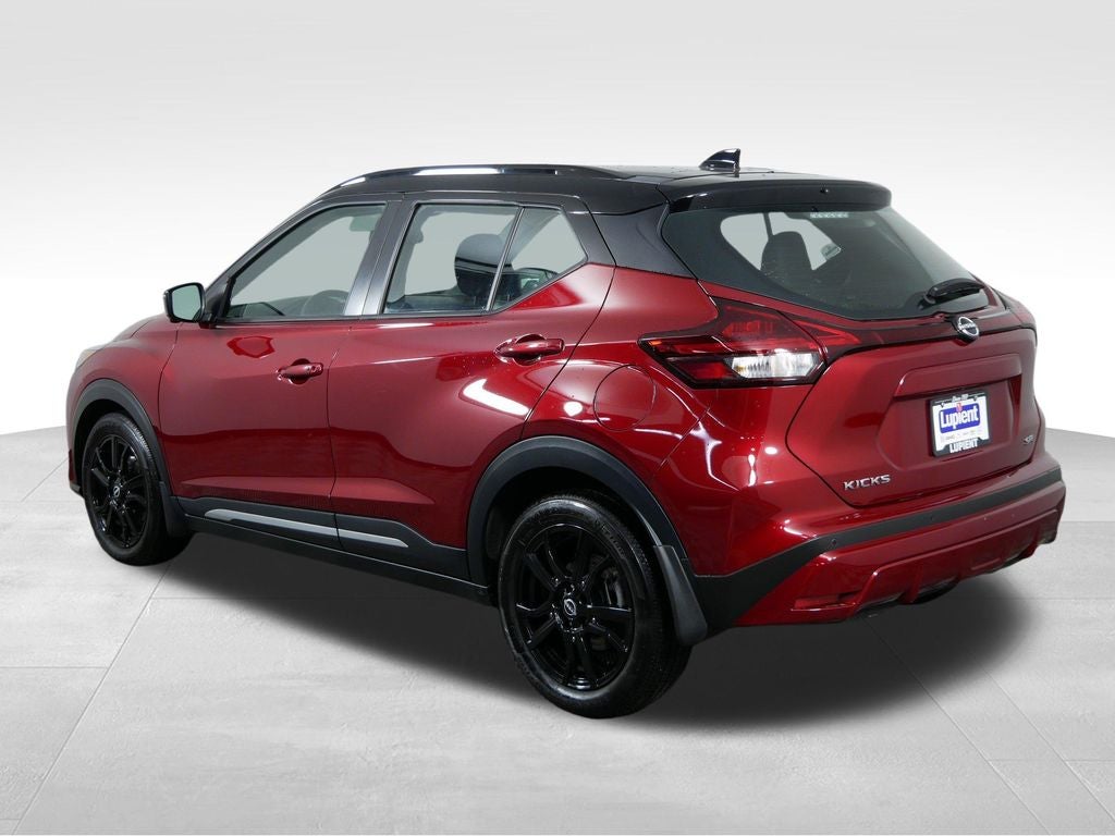 2023 Nissan Kicks SR