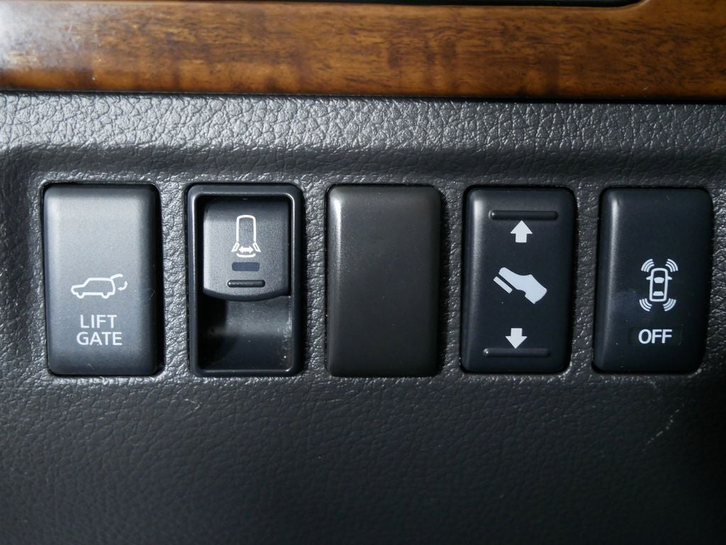 2012 Nissan Armada Platinum