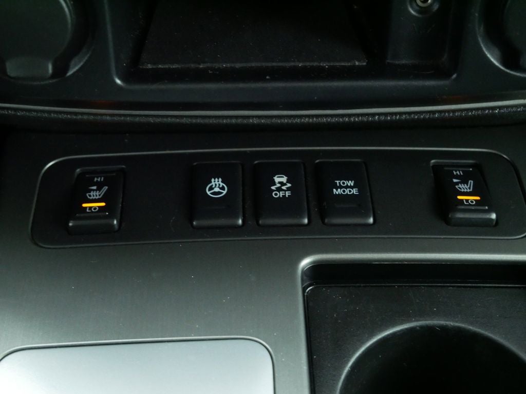 2012 Nissan Armada Platinum