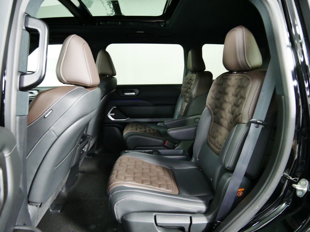 2025 Nissan Armada Platinum Reserve Reserve