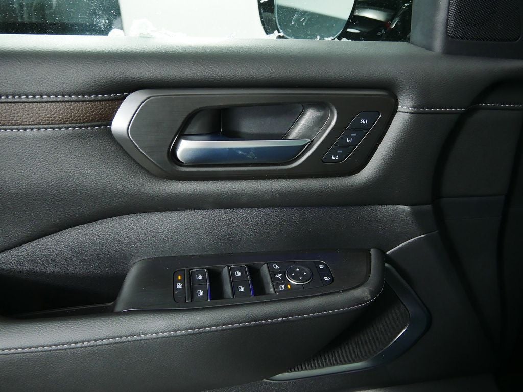 2025 Nissan Armada Platinum Reserve Reserve