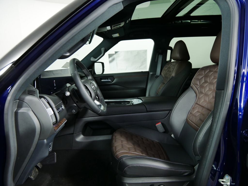 2025 Nissan Armada Platinum