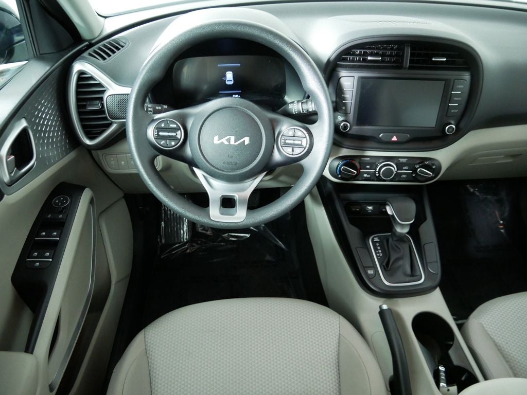 2025 Kia Soul LX Technology Package