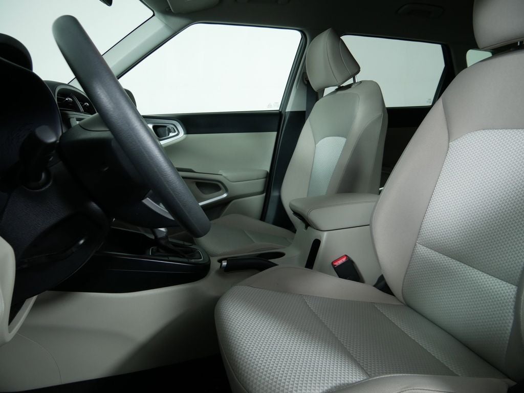 2025 Kia Soul LX Technology Package